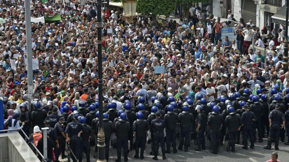 L’armée algérienne veut empêcher l'accès d'Alger aux manifestants d’autres régions