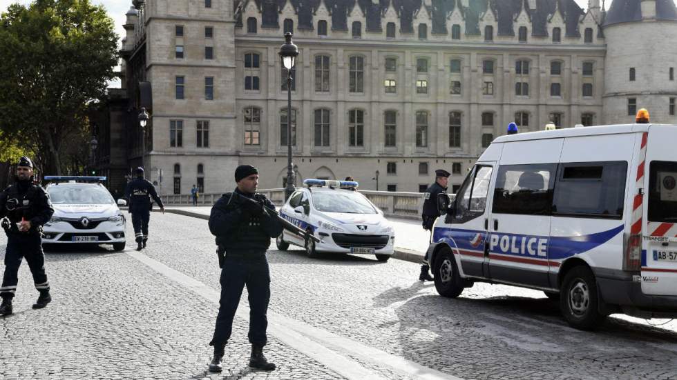 Attaque à la préfecture de police de Paris : le parquet national antiterroriste saisi