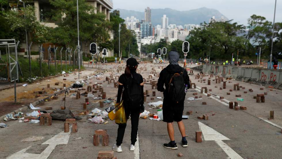 À Hong Kong, les manifestants paralysent les transports