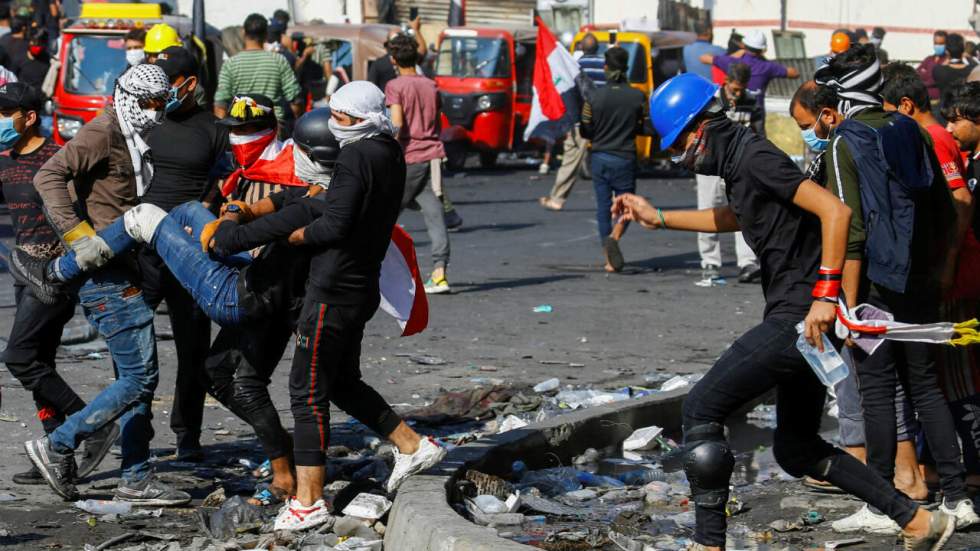 Contestation en Irak : reportage aux côtés des manifestants blessés par des tirs