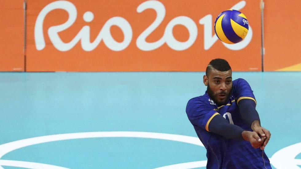 La star du volley français Earvin Ngapeth arrêté au Brésil pour harcèlement sexuel