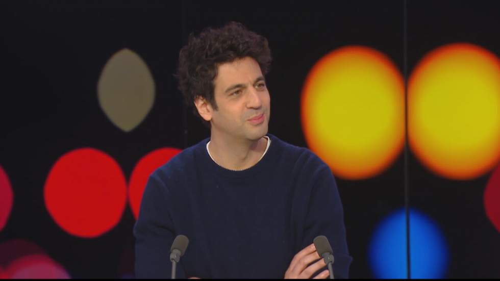 Dans "Play", Max Boublil rembobine le fil de nos vies