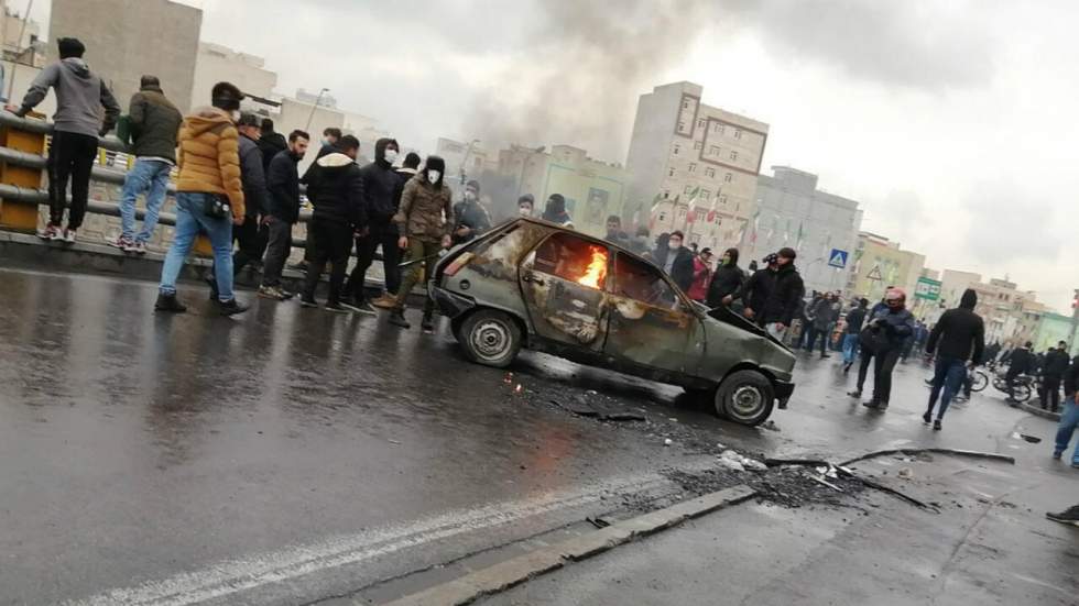 Manifestations en Iran : "Les forces de sécurité ont tiré sur les manifestants"