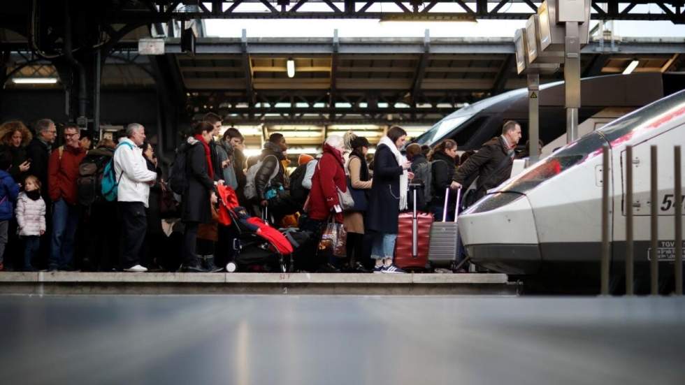 Grève contre la réforme des retraites : des transports toujours perturbés le 24 décembre Grève contre la réforme des retraites : des transports toujours perturbés le 24 décembre