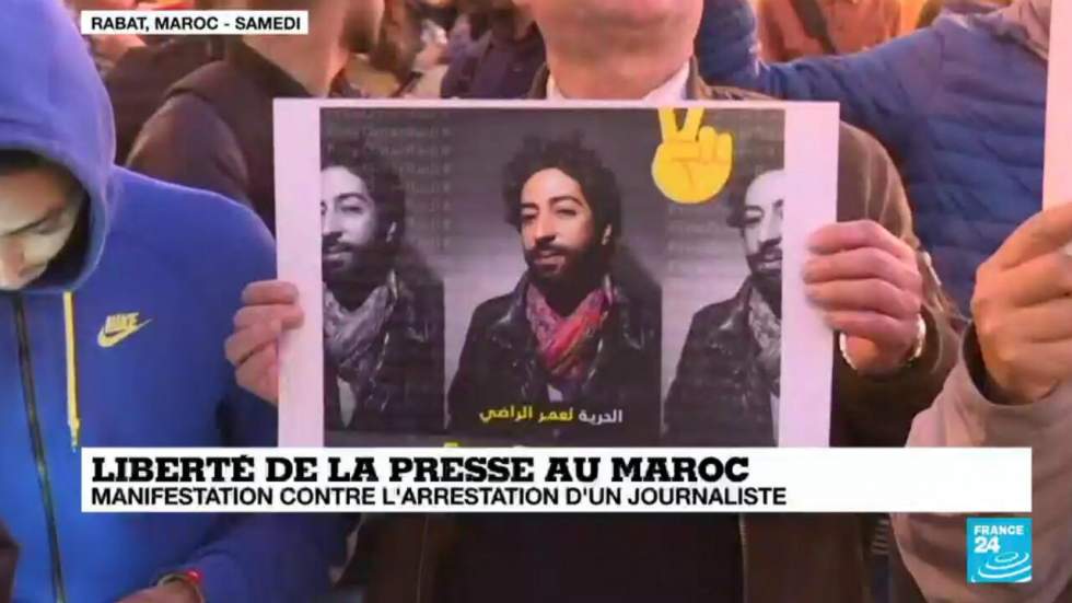 Au Maroc, des centaines de manifestants dans la rue après l'arrestation du journaliste Omar Radi