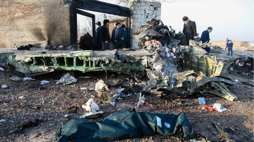 Un Boeing 737 ukrainien s'écrase après son décollage de Téhéran, aucun survivant Un Boeing 737 ukrainien s'écrase après son décollage de Téhéran, aucun survivant