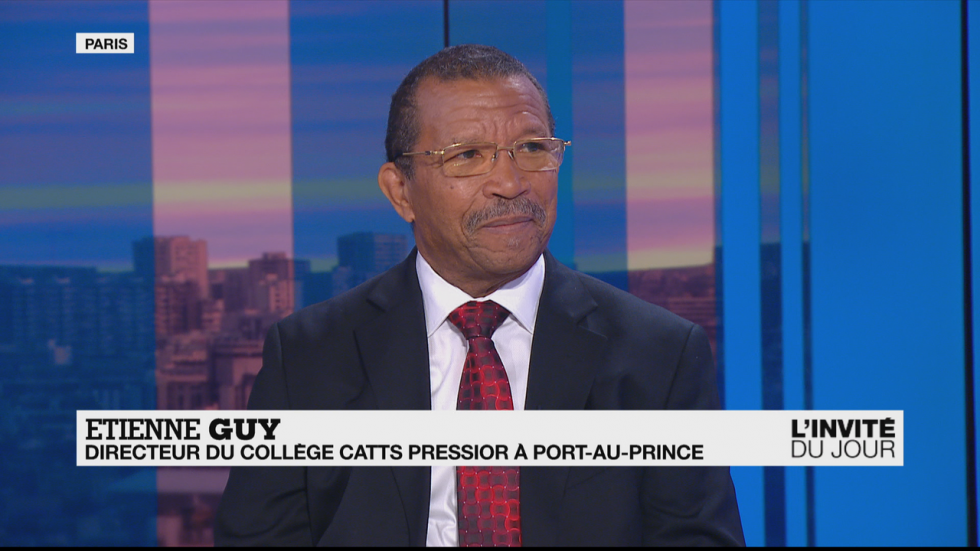 Guy Étienne : "L’éducateur de demain doit nécessairement être un vecteur de paix" Guy Étienne : "L’éducateur de demain doit nécessairement être un vecteur de paix"
