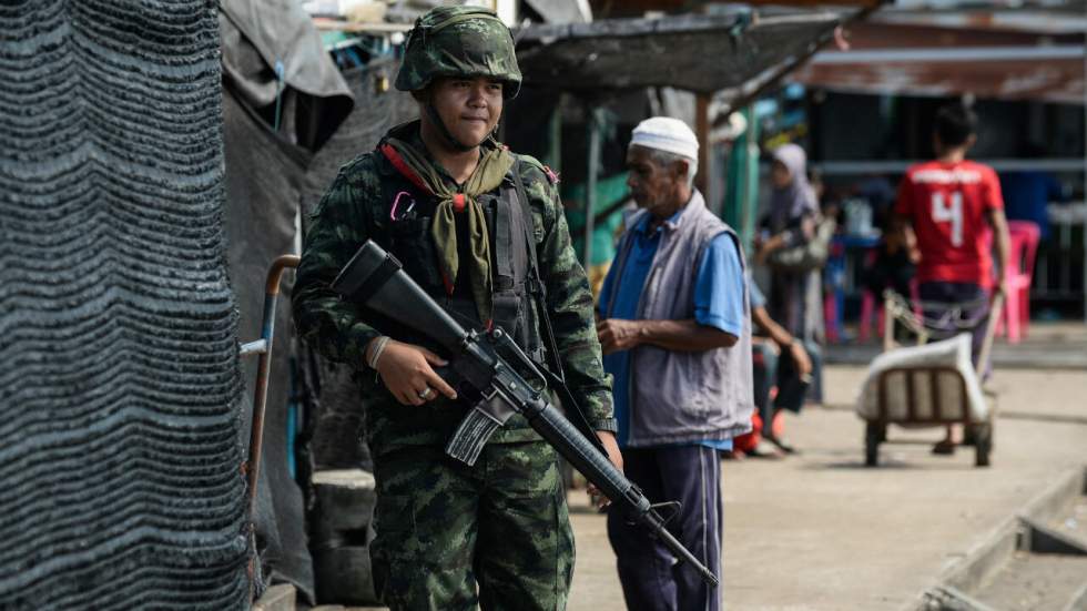Un soldat ouvre le feu et tue au moins 20 personnes en Thaïlande