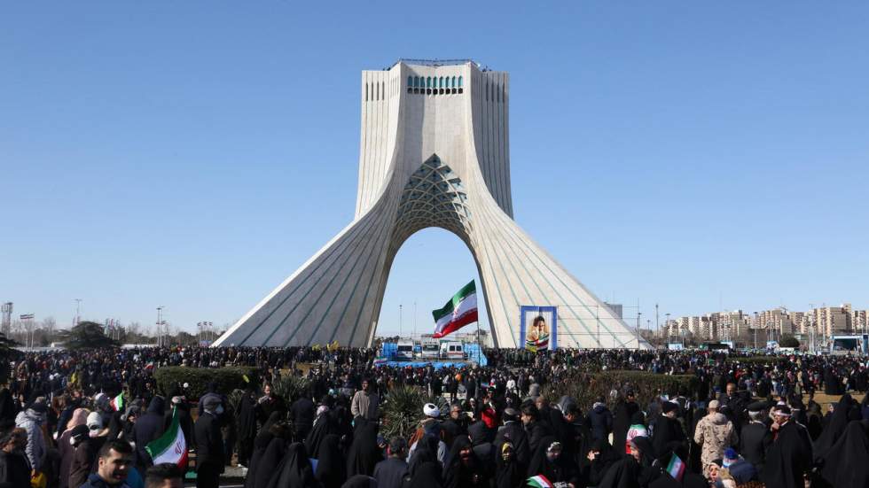 Iran : foule immense et slogans anti-américains à Téhéran pour célébrer la Révolution islamique