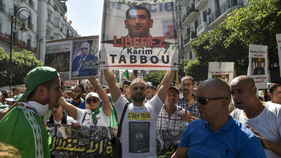 En Algérie, quatre ans de prison ferme requis contre Karim Tabbou, figure du Hirak