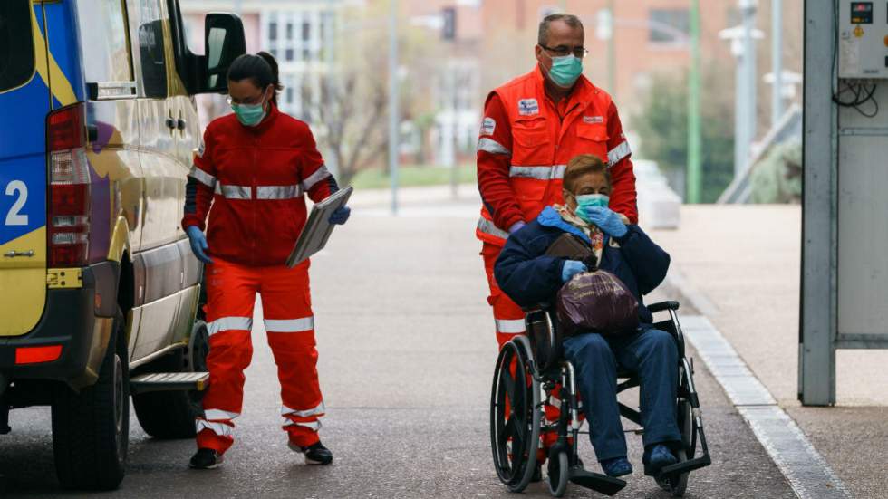 Coronavirus : en Espagne, près de 400 nouveaux morts et une possible prolongation du confinement