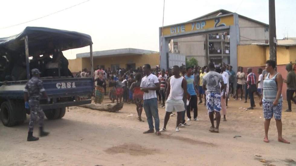 Coronavirus : un centre de dépistage détruit à Abidjan, opération sanitaire à Douala Coronavirus : un centre de dépistage détruit à Abidjan, opération sanitaire à Douala
