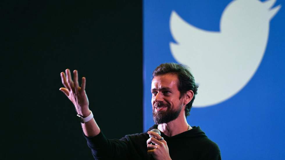 Jack Dorsey, le patron de Twitter, donne un milliard de dollars à la lutte contre le coronavirus Jack Dorsey, le patron de Twitter, donne un milliard de dollars à la lutte contre le coronavirus