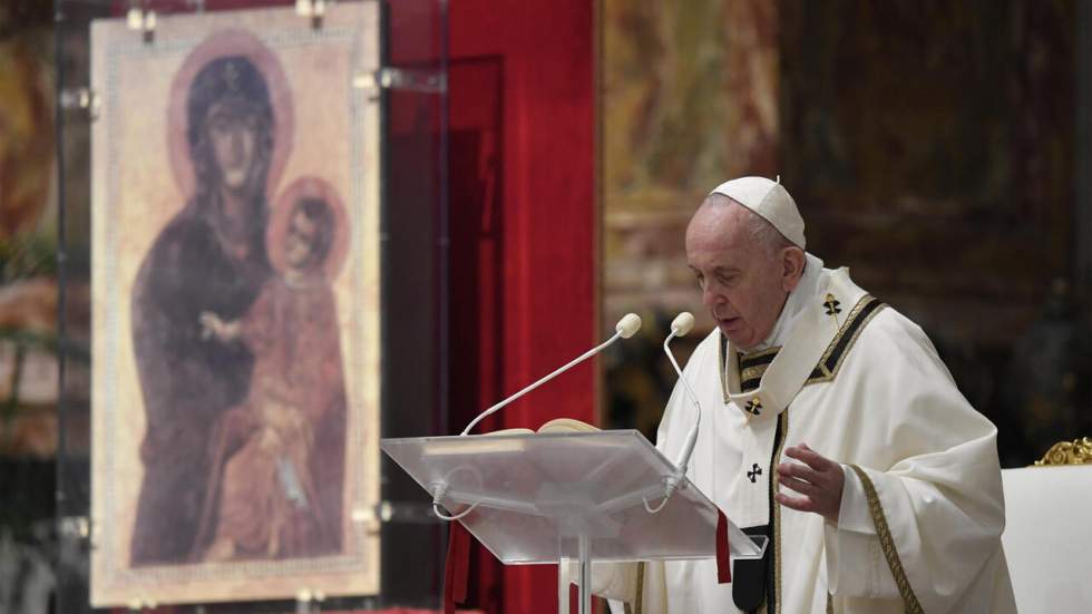 Covid-19 : le pape François appelle à "ne pas céder à la peur" à la veille de Pâques Covid-19 : le pape François appelle à "ne pas céder à la peur" à la veille de Pâques