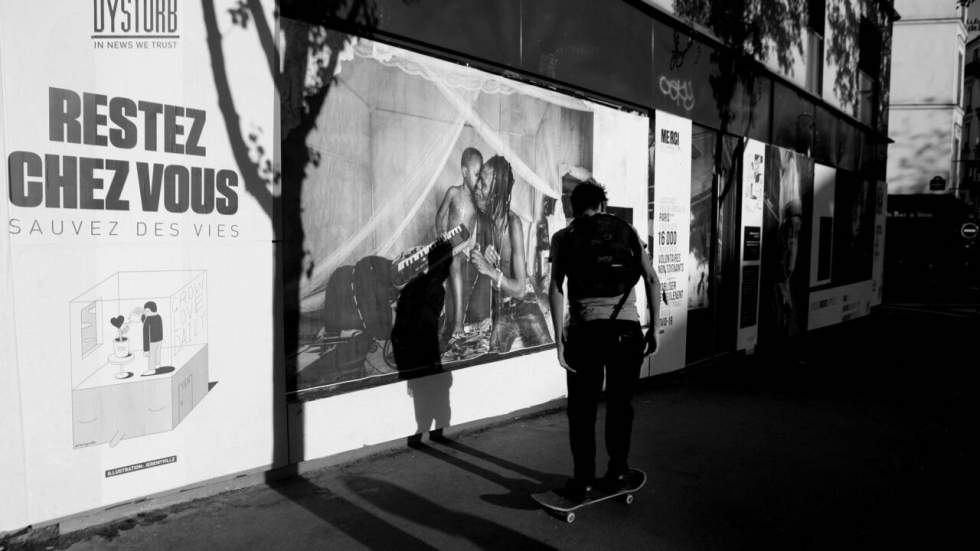 Le photojournalisme s'affiche dans les rues contre le Covid-19