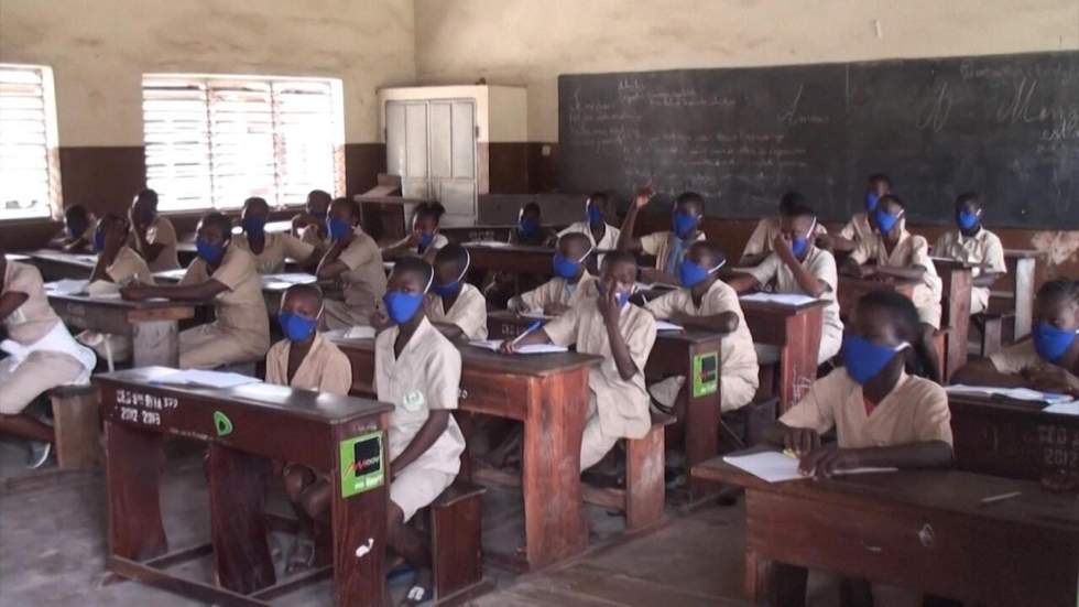 Le Bénin rouvre ses écoles, masque obligatoire pour les élèves et les professeurs