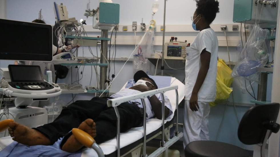 Covid-19 en France : la baisse des patients en réanimation continue Covid-19 en France : la baisse des patients en réanimation continue