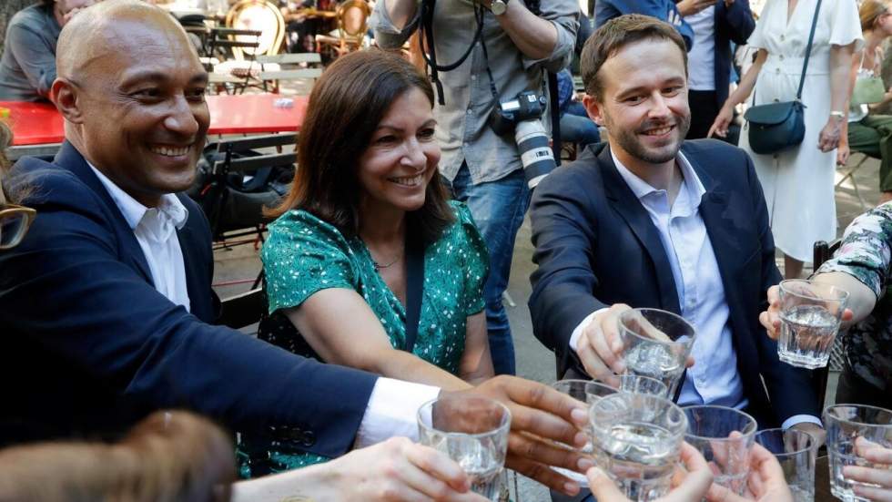 Municipales : Anne Hidalgo donnée largement en tête devant Rachida Dati à Paris