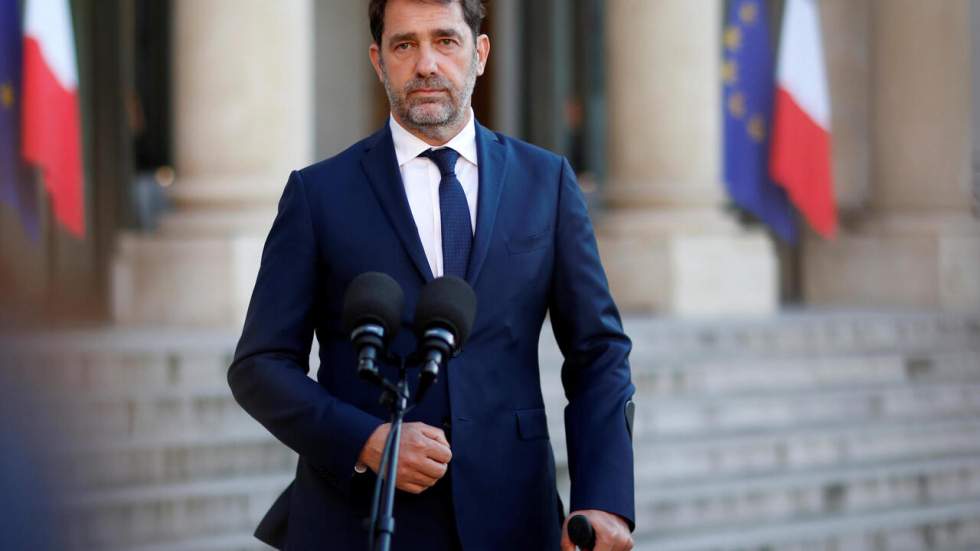 Violences policières en France : la méthode "dite de l'étranglement" va être abandonnée