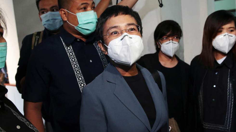 Aux Philippines, une journaliste critique de Duterte reconnue coupable de diffamation Aux Philippines, une journaliste critique de Duterte reconnue coupable de diffamation