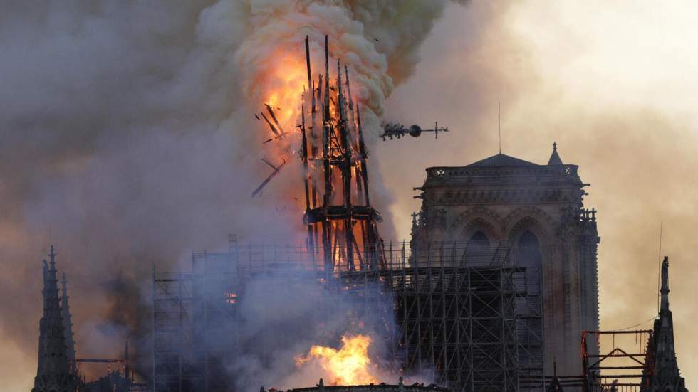 Notre-Dame de Paris : Macron convaincu par une reconstruction de la flèche "à l'identique"