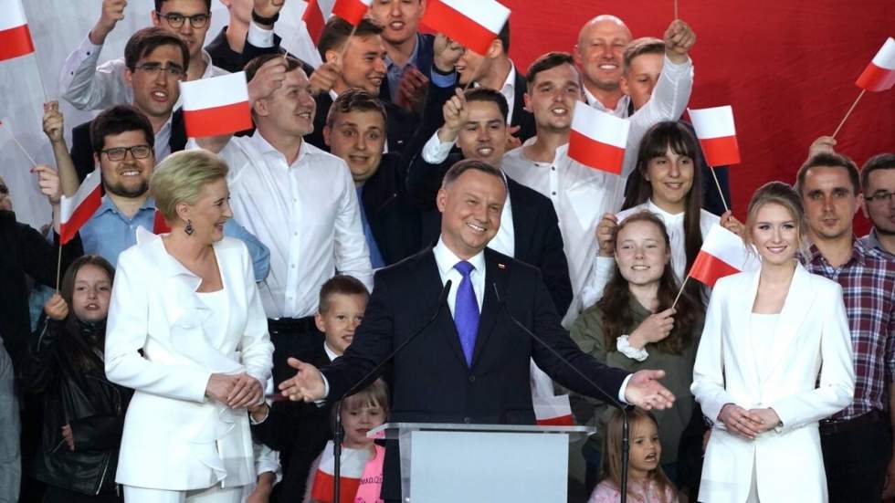 Le sortant Andrzej Duda remporte la présidentielle en Pologne