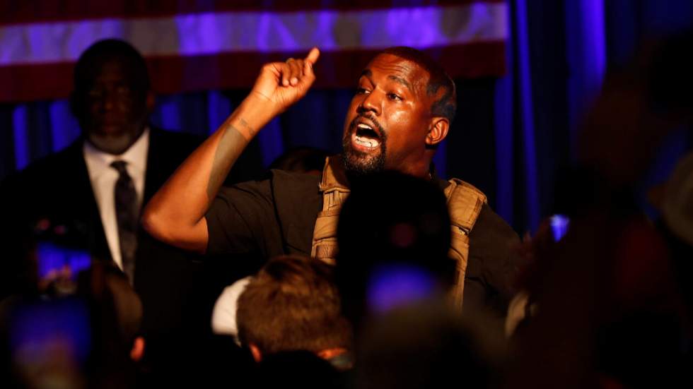 Présidentielle américaine : en larmes, Kanye West lance sa campagne lors d'un meeting décousu