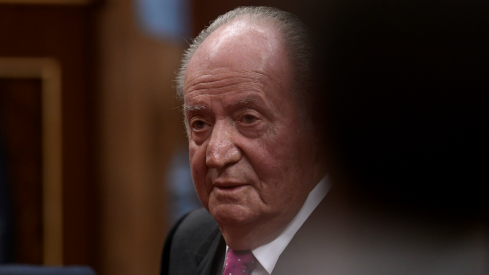 Visé par une enquête pour corruption, l'ancien roi Juan Carlos quitte l'Espagne