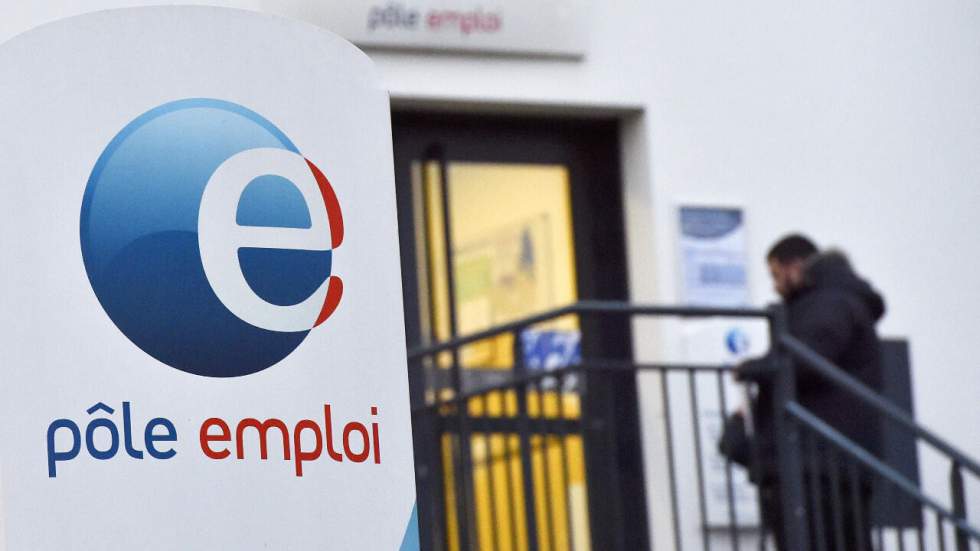 En France, une baisse du chômage en "trompe-l'œil" En France, une baisse du chômage en "trompe-l'œil"