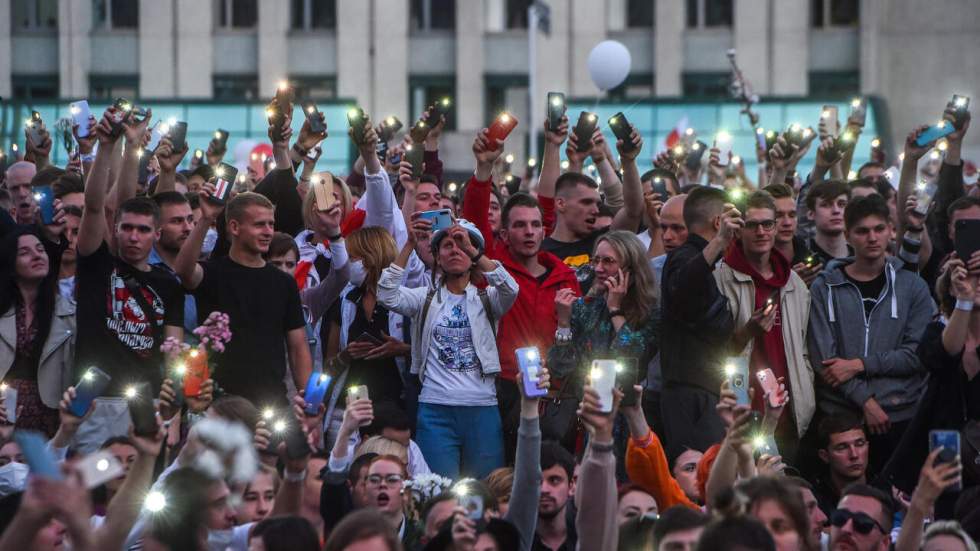 Biélorussie : nouvelles manifestations, le Kremlin "confiant" dans la résolution de la crise