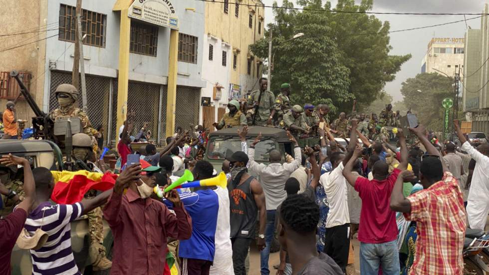 Au Mali, le président Keïta et le Premier ministre arrêtés par des mutins