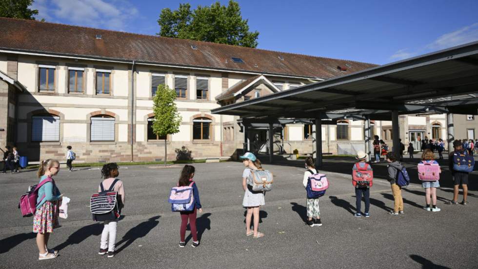 "Il y aura des contaminations à l'école" mais "on va les gérer", assure Jean-François Delfraissy