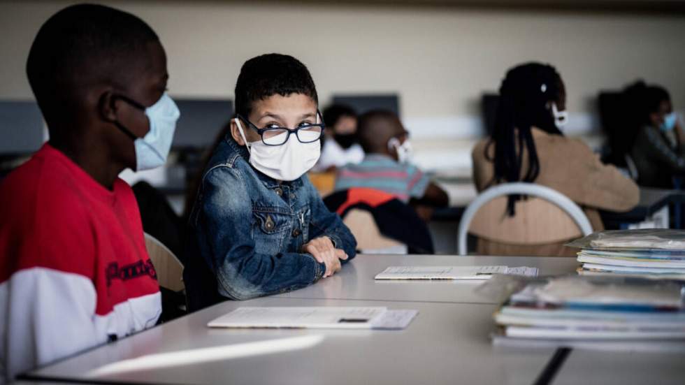 Covid-19 en France : 22 établissements scolaires et une centaine de classes fermés Covid-19 en France : 22 établissements scolaires et une centaine de classes fermés