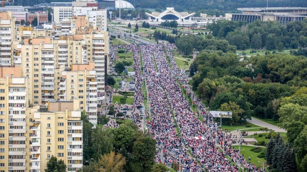 Biélorussie : des centaines d'arrestations lors d'une nouvelle journée de manifestations