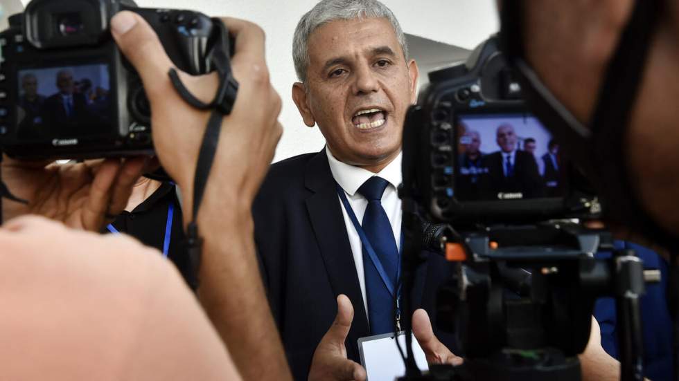 Covid-19 en Algérie : un parti d’opposition se réunit malgré l’interdiction Covid-19 en Algérie : un parti d’opposition se réunit malgré l’interdiction