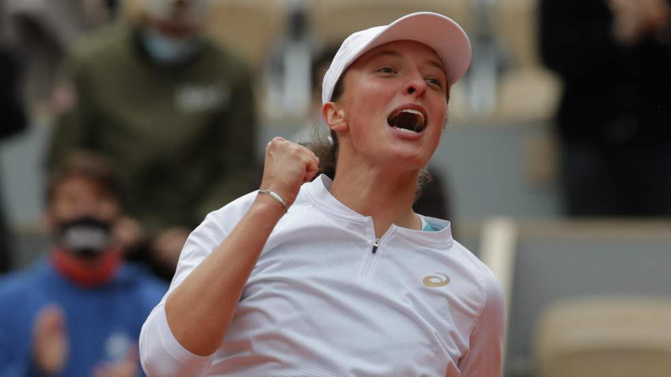 Roland-Garros : Iga Swiatek bat Sofia Kenin et devient la première Polonaise titrée en Grand Chelem Roland-Garros : Iga Swiatek bat Sofia Kenin et devient la première Polonaise titrée en Grand Chelem