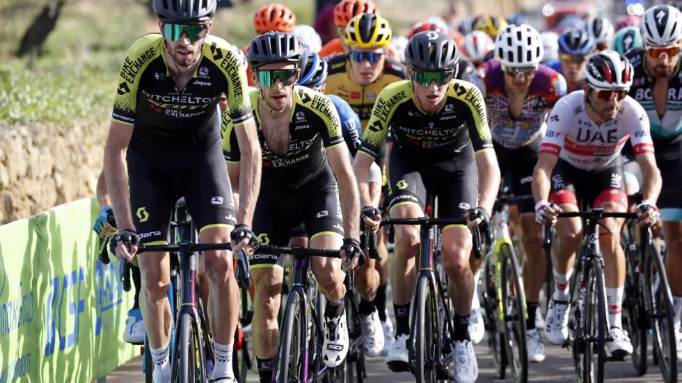 Cyclisme : après plusieurs cas positifs au Covid-19, deux équipes se retirent du Giro Cyclisme : après plusieurs cas positifs au Covid-19, deux équipes se retirent du Giro