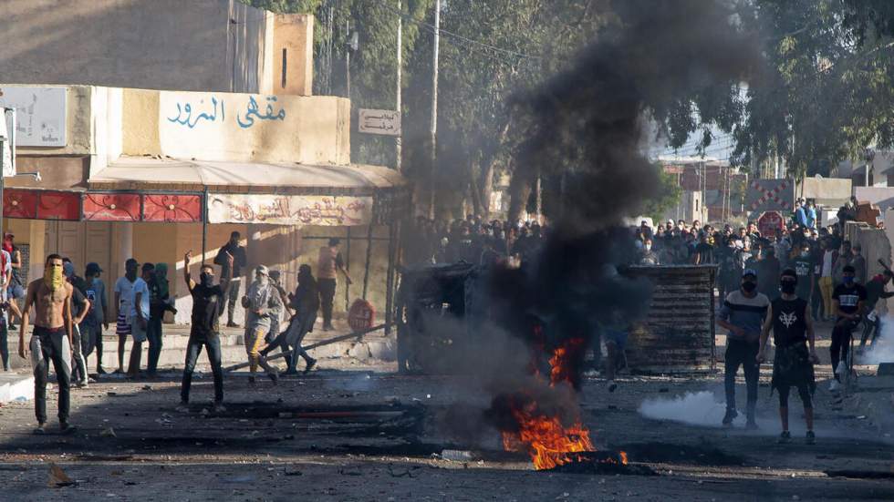 Tunisie : manifestation violente après la mort d'un homme dans la destruction d'un commerce