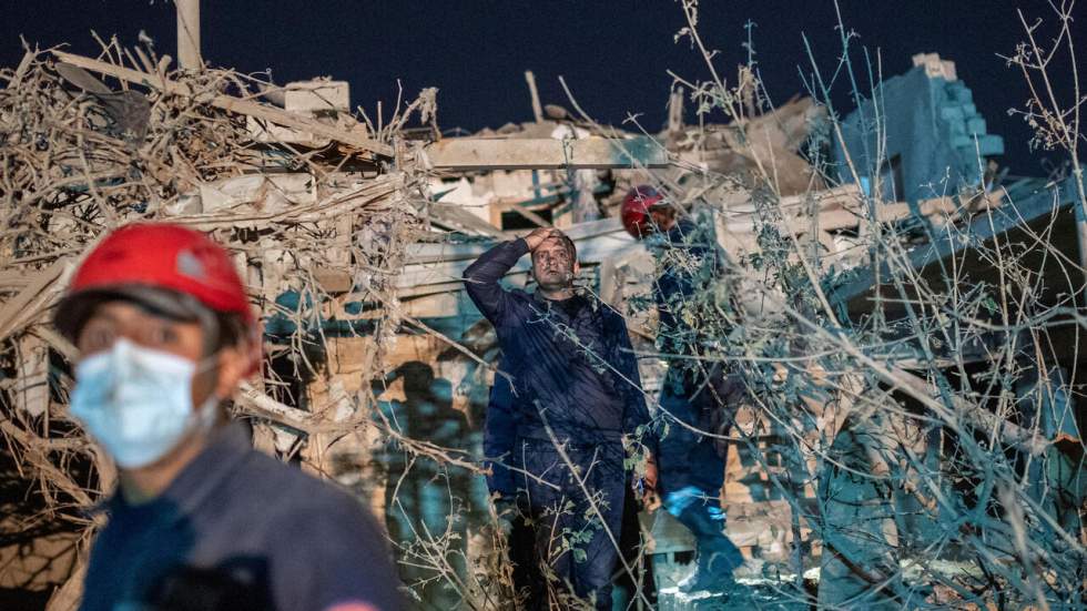 Conflit au Haut-Karabakh : frappe sur une zone résidentielle de la deuxième ville d'Azerbaïdjan