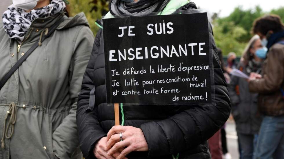 Enseignant décapité : des rassemblements dans toute la France, une onzième personne en garde à vue Enseignant décapité : des rassemblements dans toute la France, une onzième personne en garde à vue