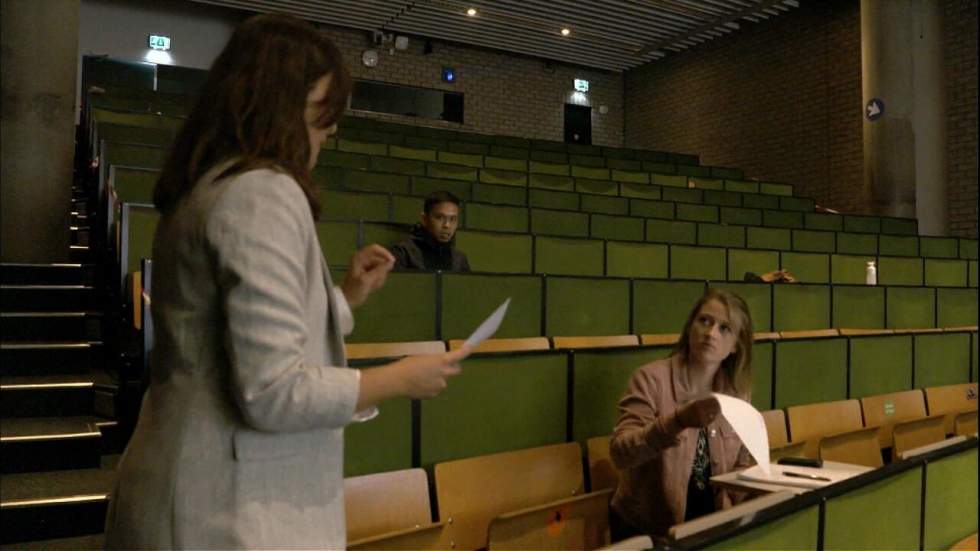 Parité aux Pays-Bas : polémique dans une université qui n'embauche que des femmes Parité aux Pays-Bas : polémique dans une université qui n'embauche que des femmes