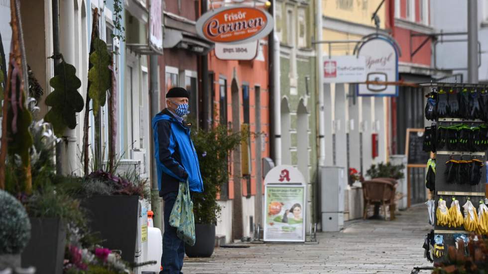 Covid-19 : l'Allemagne ferme ses restaurants et ses institutions sportives et culturelles dès lundi