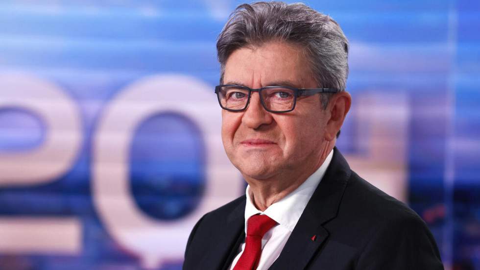 Présidentielle 2022 : Jean-Luc Mélenchon "propose" sa candidature