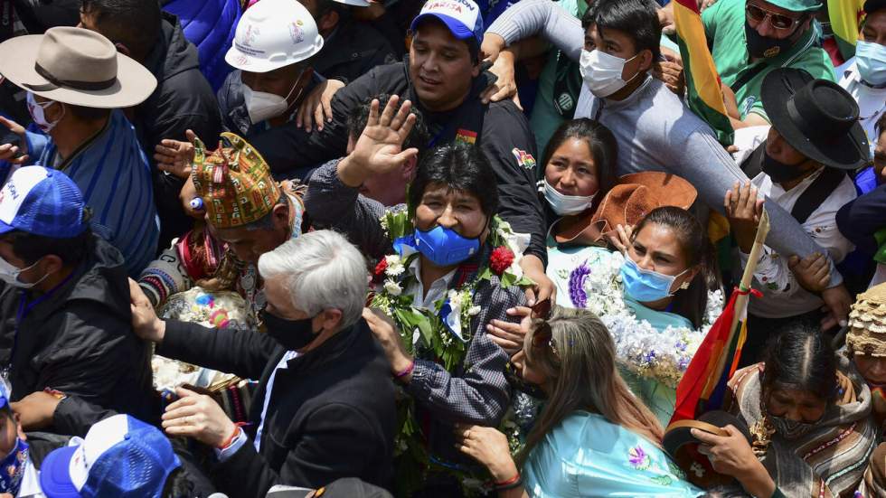 En Bolivie, Evo Morales rentre d'exil au lendemain de l'investiture de Luis Arce