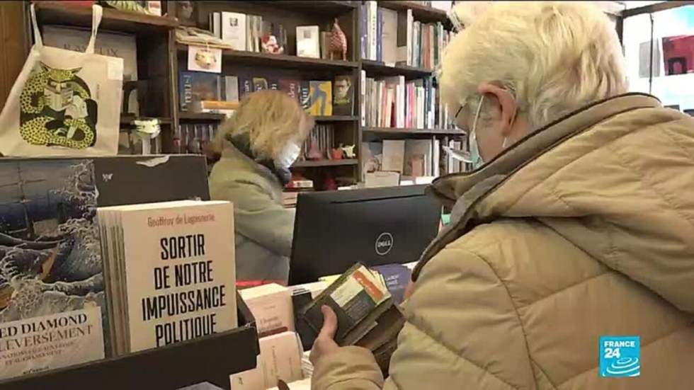 À Paris, les bibliophiles renouent avec les librairies À Paris, les bibliophiles renouent avec les librairies