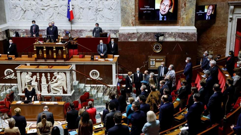 En France, une journée de deuil national en hommage à Valéry Giscard d'Estaing