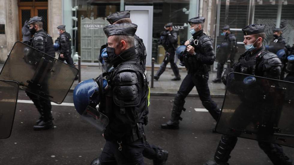 Manifestation à Paris : des syndicats et associations fustigent des "arrestations arbitraires"