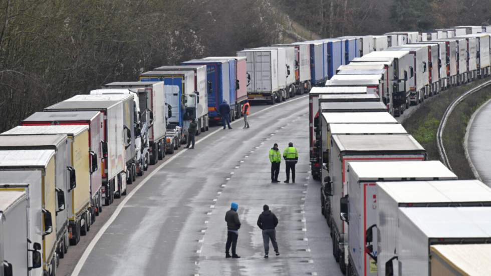 Covid-19 au Royaume-Uni : près de Douvres, Noël dans le camion pour les chauffeurs bloqués