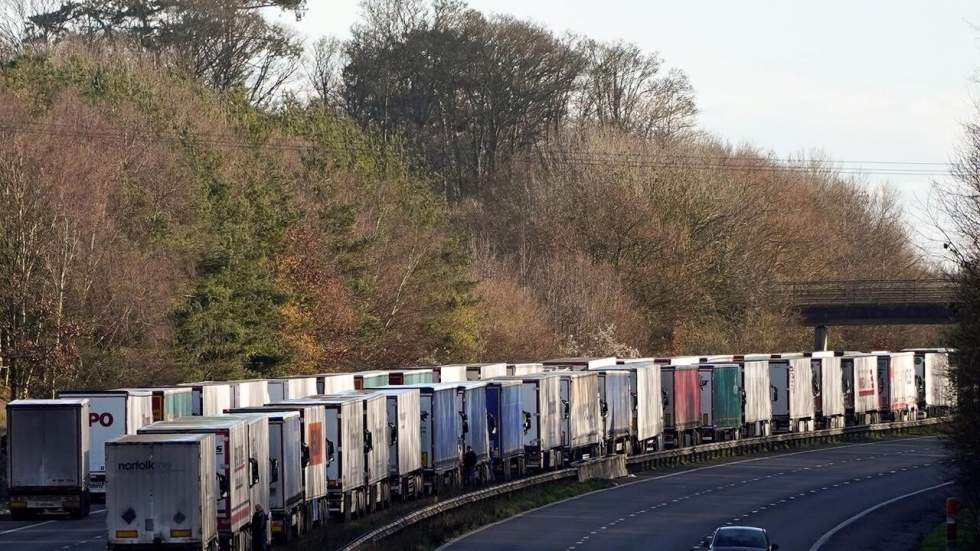 Les poids lourds bloqués à Douvres autorisés à regagner la France, la situation revient à la normale