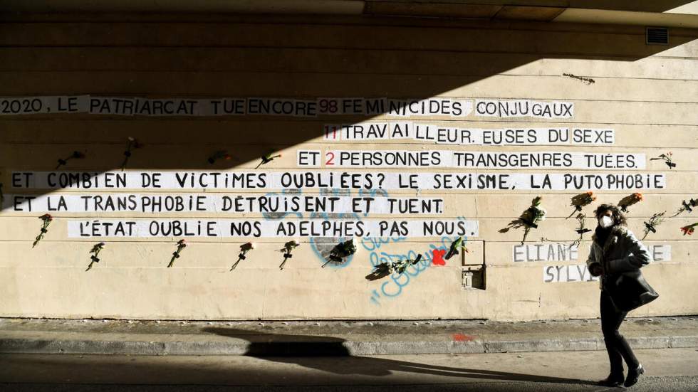 Féminicides : le mémorial des colleuses pour honorer les mortes et protéger les vivantes Féminicides : le mémorial des colleuses pour honorer les mortes et protéger les vivantes
